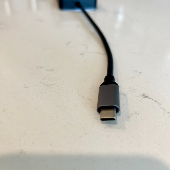 Anker 14-in-1 USB C Hub Laptop Docking Station Triple Display 4K HDMI 1080P VGA - Picture 5 of 14